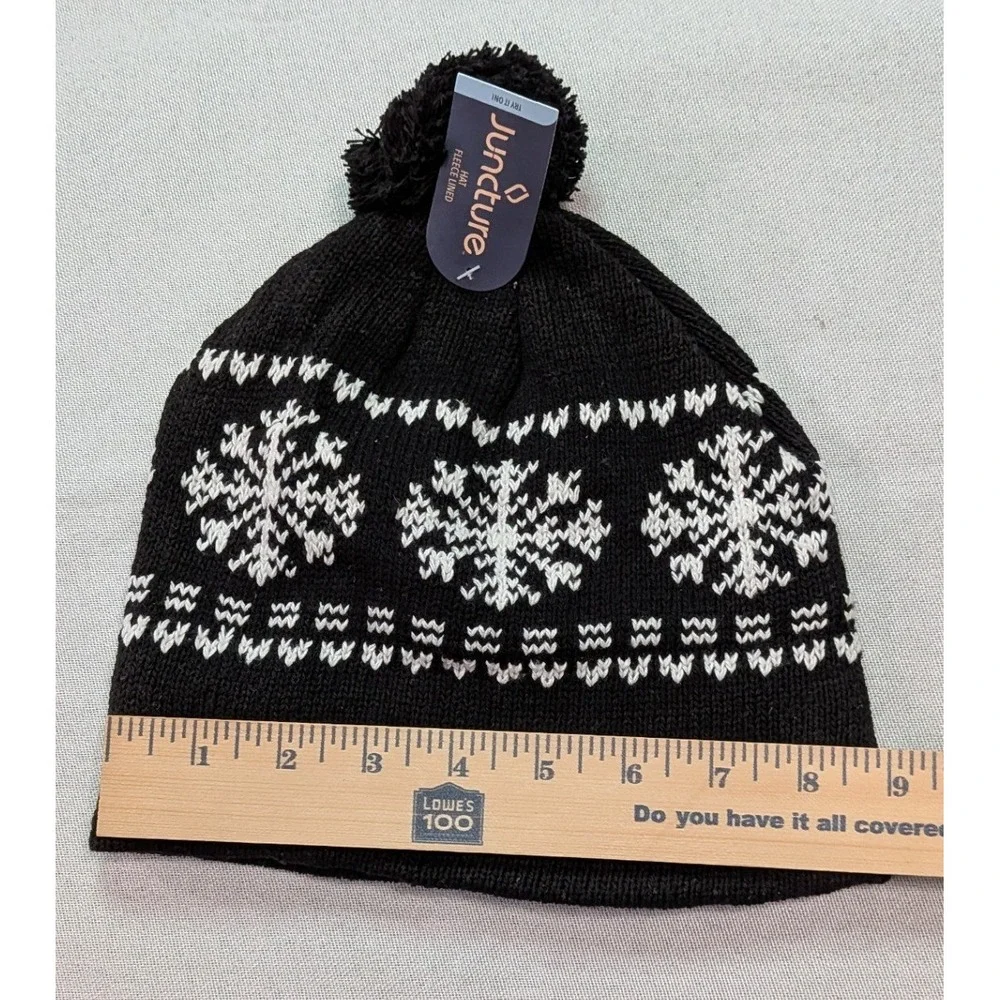 Juncture Beanie Hat Unisex One Size Black New Snowflake Fleece Lined Pom Pom